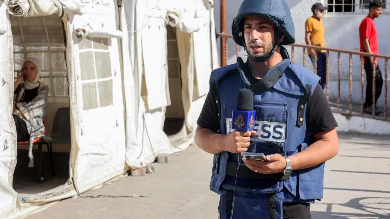 ¿Quién fue Anas al-Sharif? El periodista palestino que murió contando lo que ocurre en Gaza