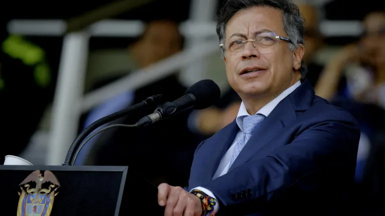 Presidente Petro publicará toda su vida financiera tras decisión de Trump