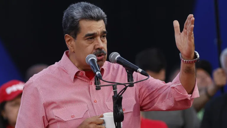 Gobierno venezolano alerta sobre plan militar de EE.UU.