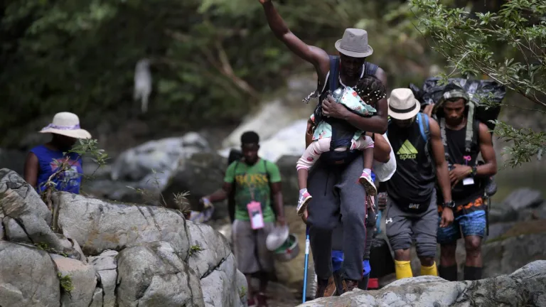 Más de 40 mil menores han cruzado la frontera entre Colombia y Panamá en 2023