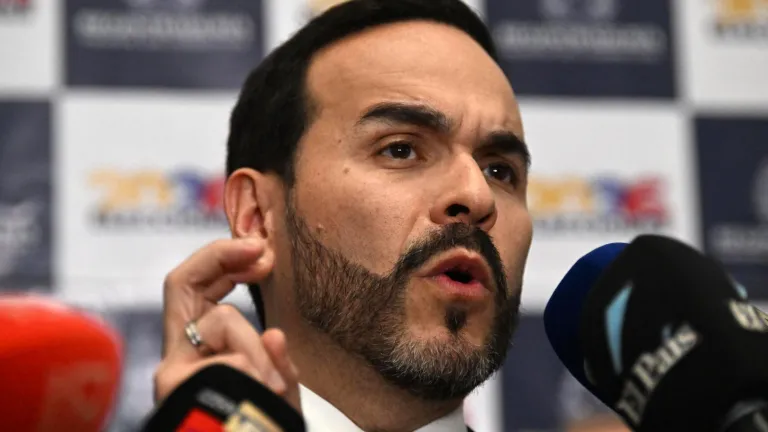 ¿Qué religión profesa Abelardo de la Espriella?