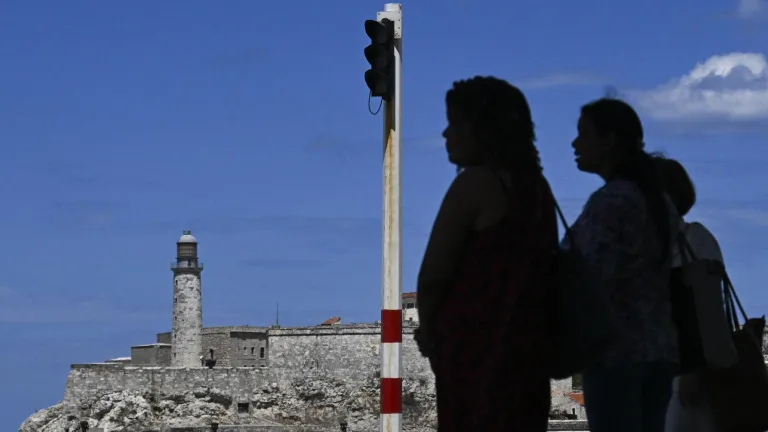 Apagón total en Cuba deja a la isla sin electricidad