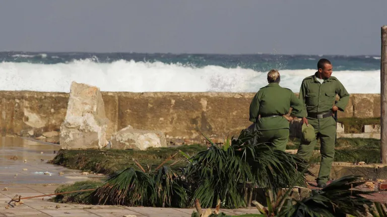 Amenaza de huracán en Cuba