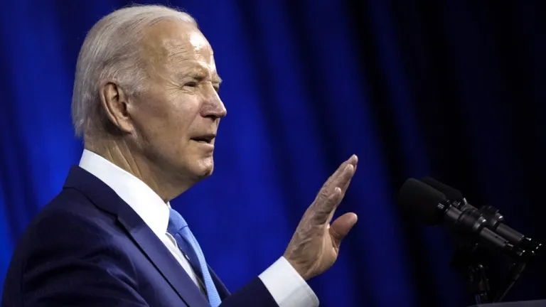 Invasión de Ucrania: Biden anuncia 800 millones de dólares en ayuda militar