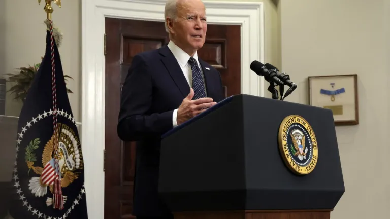 Biden asegura que Putin "ha tomado la decisión" de invadir Ucrania