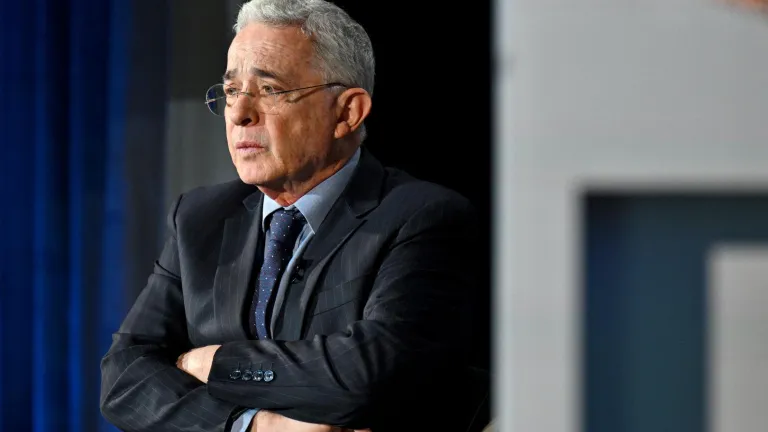 Uribe declaró como testigo en juicio por manipulación de testigos