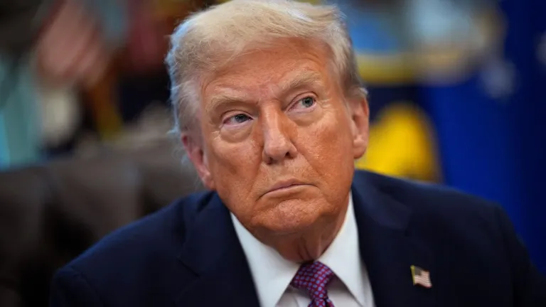 Trump rebautizó el Pentágono como Departamento de Guerra
