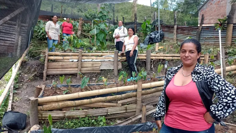 Emprendimiento de flores mujeres indígenas Florida, Valle