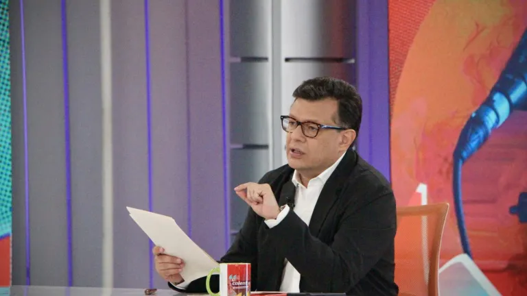 Hollman Morris contesta a Gustavo Gómez: Debate en RTVC