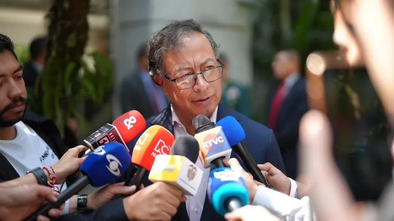 Colombia no contratará más exploraciones de petróleo, gas y carbón