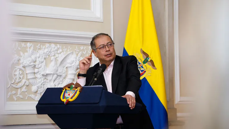 Gustavo Petro será condecorado por cancillería de Palestina 