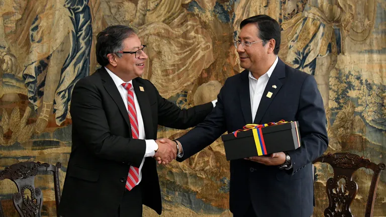 Conoce la propuesta del presidente Petro tras fallido golpe militar en Bolivia