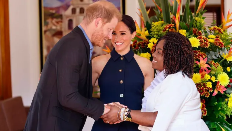 El príncipe Harry y su esposa Meghan hablan sobre el Ciberacoso y violencia digital en su visita a Colombia