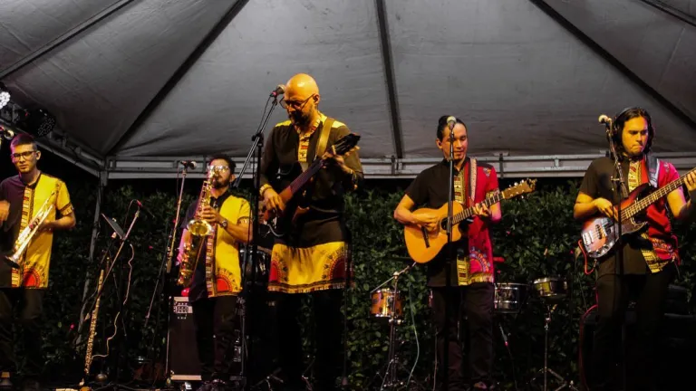 Nueva música: 'Con tiempo', de Altibajo Latin Son
