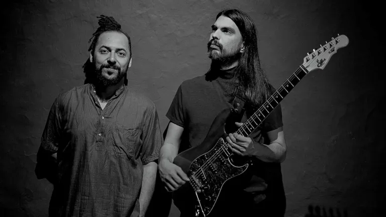 Música gratis: 'A veces', Espiral 7 feat. Katie James | Artistas colombianos