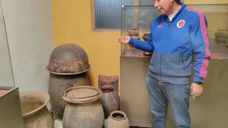  Guaquería de piezas precolombinas en el país