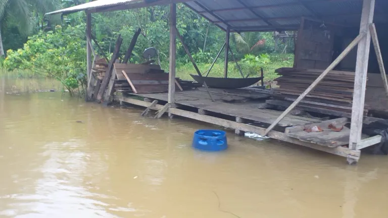 Alerta por el desbordamiento de los ríos en el municipio del Bajo Baudó, en el Chocó