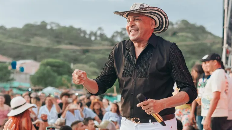 Farid Ortiz, cantante colombiano: biografía y canciones 