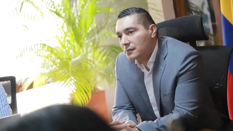 Gobernador de Cauca denunció que las Farc lo tienen amenazado