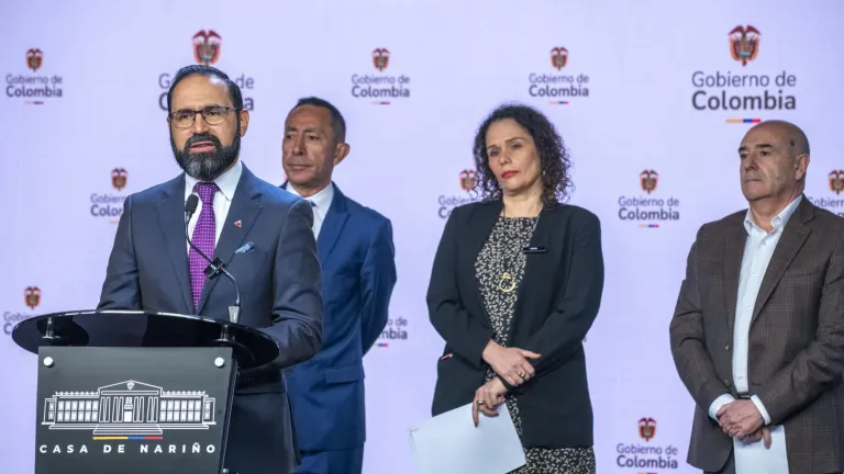 Escasez de combustible para aviones en Colombia 2024: acciones Gobierno para garantizarlo