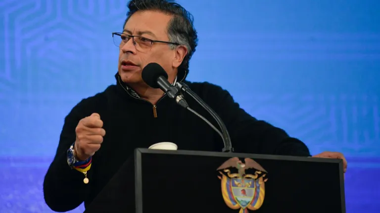 Presidente propone reformar la administración del Fondo Nacional del Café