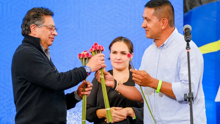 Presidente Petro socializa decreto que dignifica la labor de los recicladores en Colombia