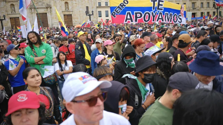 Gobierno y sectores defienden la consulta popular