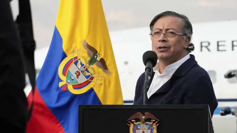 Colombia paga deuda con el FMI adquirida en el gobierno de Iván Duque, anuncia Petro
