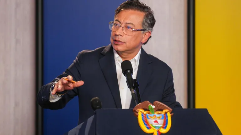 Gustavo Petro anunció incautación de 2,8 toneladas de cocaína en el Pacífico