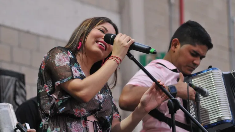 Lanzamiento ‘Amarte más no pude’ Alejah