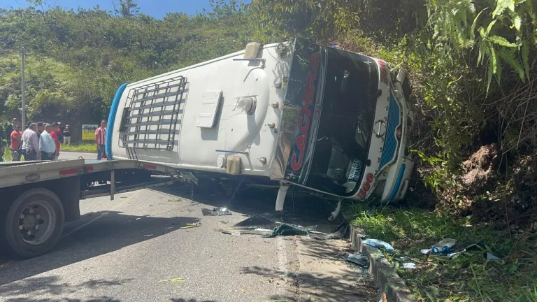 Accidente bus en Floridablanca: personas heridas | Santander