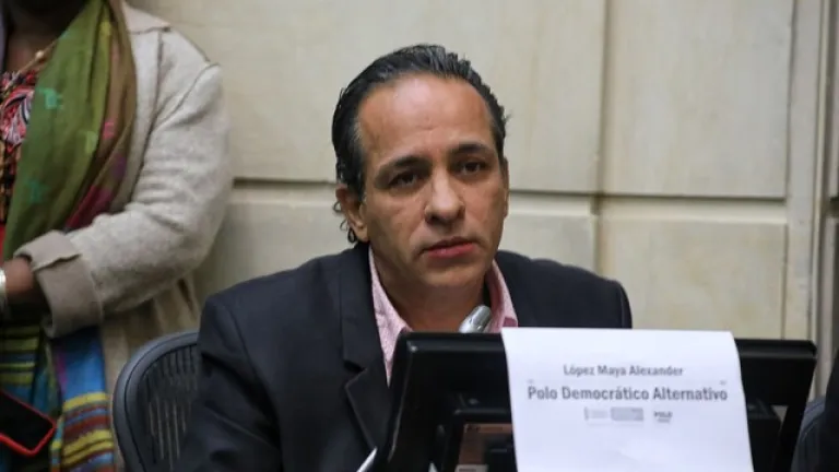 Alexander López Maya elegido presidente del Senado 2023