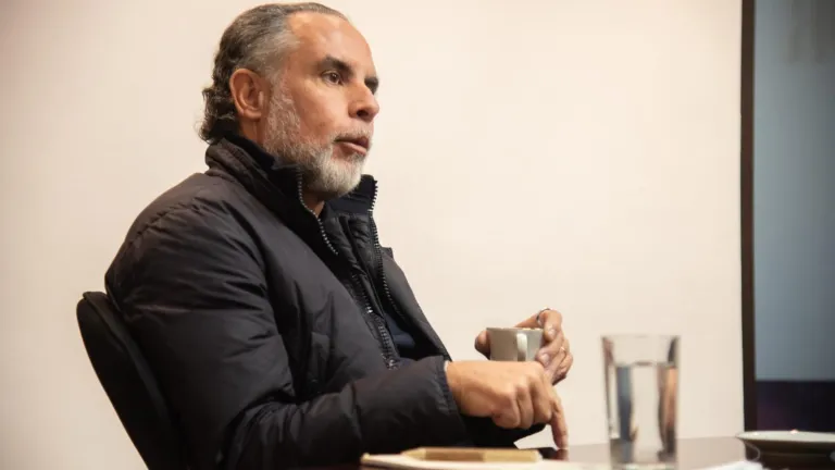 Armando Benedetti cuestiona suspensión del salario mínimo vital