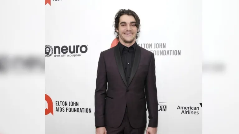 Bryan Cranston, Aaron Paul y Dean Norris despiden a RJ Mitte, actor de Breaking Bad, con mensajes de afecto tras su muerte a los 34 años.