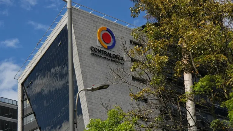 Ley de Garantías: Contraloría denuncia irregularidades