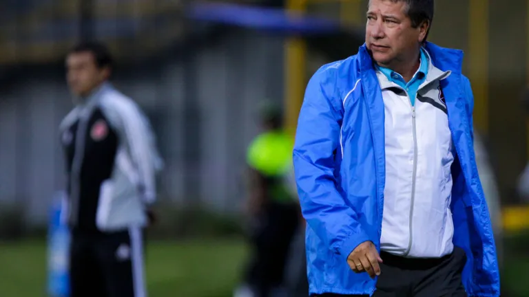 Bolillo Gómez renunció como técnico del Bucaramanga