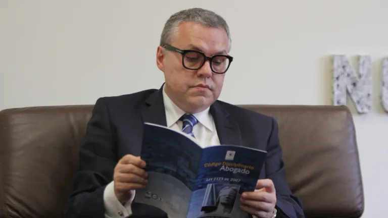 ¿Quién es Néstor Osuna el nuevo ministro de Justicia?