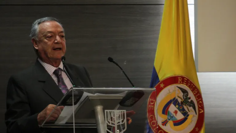 Universidad Sergio Arboleda responde a la polémica por Informe Coronell