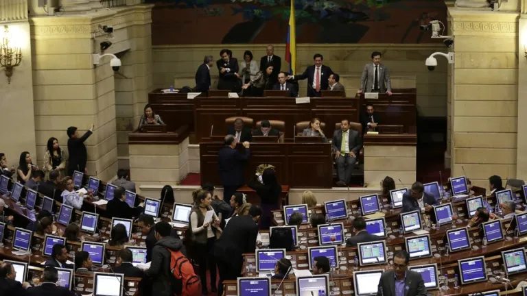 Derecho de petición: piden restablecer plazos