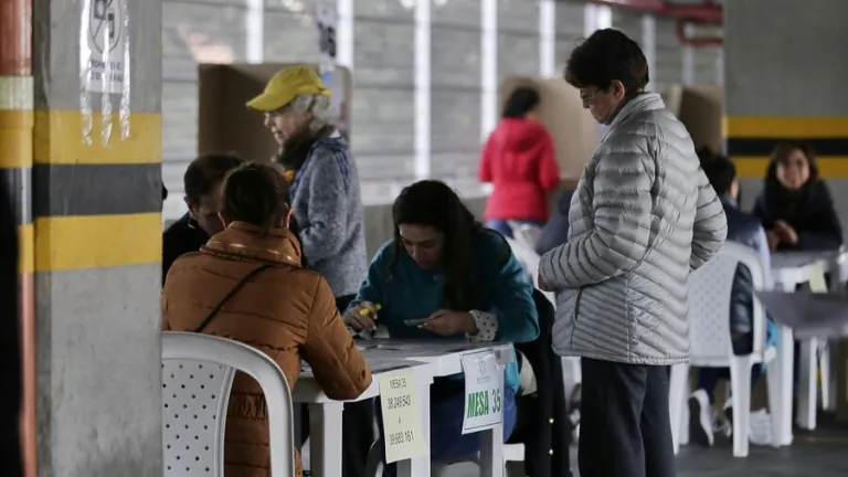 Los delitos electorales en Colombia se pueden denunciar de forma virtual o presencial