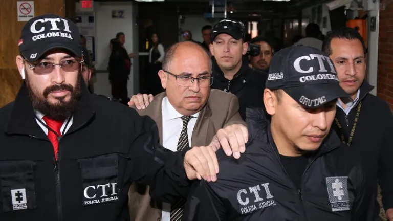  Exfuncionarios de la Fiscalía 