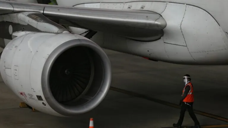 Guerra Ucrania y Rusia: 18 países europeos cierran espacio aéreo a aviones rusos