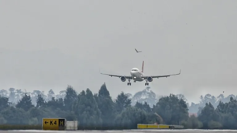 Avión de Fedex se declaró en emergencia en El Dorado