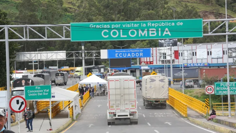 Riesgo de erupción volcánica en frontera Colombia - Ecuador