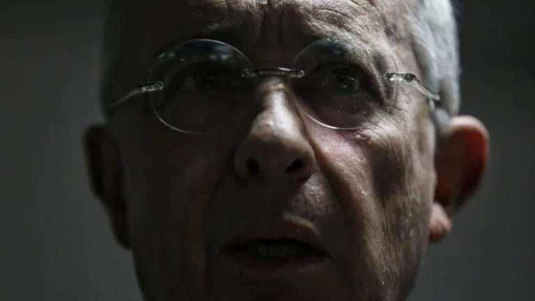 Expresidente Álvaro Uribe Vélez