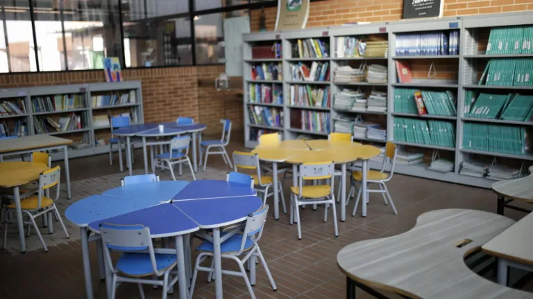 Ministerio de Educación anunció nueva bonificación para docentes y directivos públicos de preescolar, básica y media