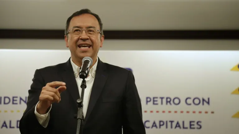 ¿Quién es Alfonso Prada, nuevo ministro del Interior?