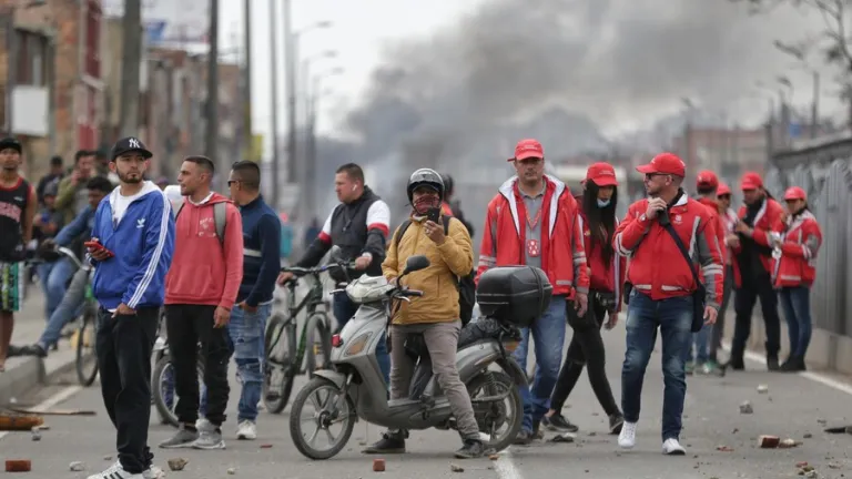 Reportan manifestaciones por prohibición de bicimotos en Bogotá