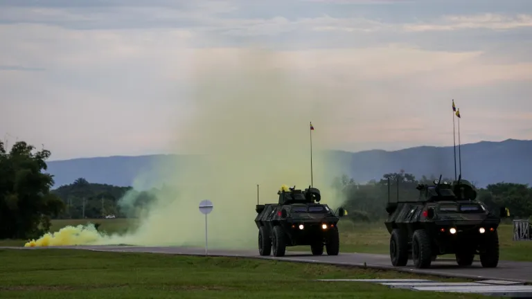 Ejército en Tolemaida.