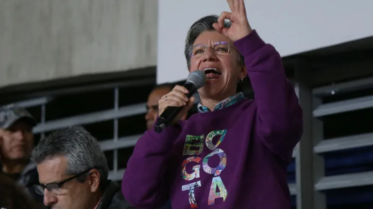 Claudia López denunció que la capital no ha recibido el apoyo necesario para atender la llegada de migrantes